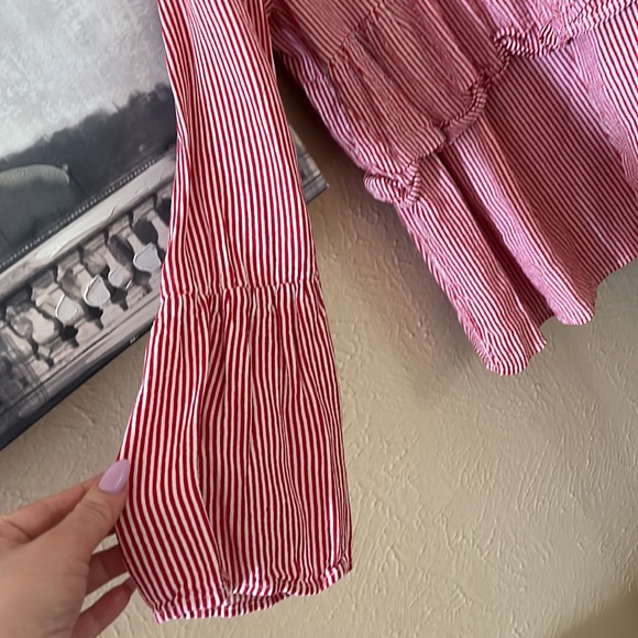 Zara Blouse size L but runs small - Picture 2 of 6